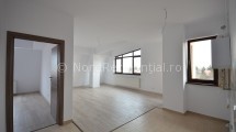 Apartament de vanzare 3 camere Damaroaia 22